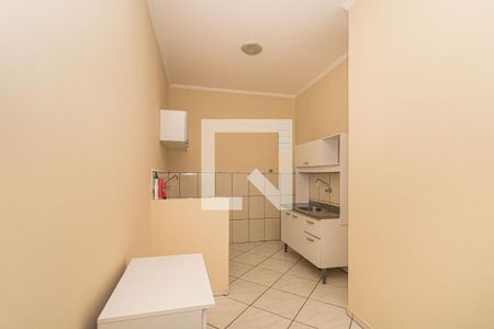 Sala/Cozinha de apartamento para alugar com 1 quarto, 60m² em Santa Cecília, Porto Alegre