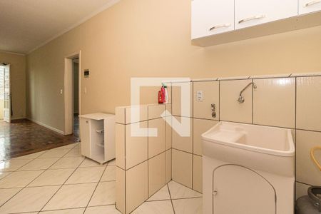Sala/Cozinha de apartamento para alugar com 1 quarto, 60m² em Santa Cecília, Porto Alegre