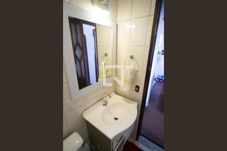Banheiro de apartamento para alugar com 2 quartos, 42m² em Jardim Santa Teresinha, São Paulo