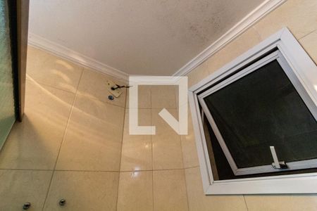 Apartamento para alugar com 90m², 2 quartos e 1 vagaDetalhe do banheiro