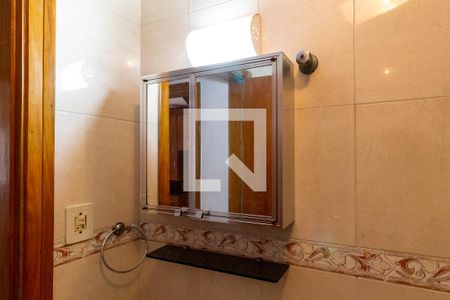 Apartamento para alugar com 90m², 2 quartos e 1 vagaDetalhe do banheiro