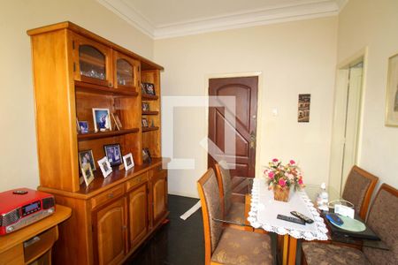 Apartamento à venda com 72m², 2 quartos e sem vagaSala