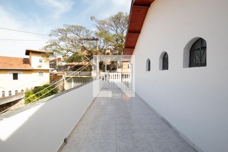 Casa para alugar com 200m², 3 quartos e 2 vagas Casa para alugar com 200m², 3 quartos e 2 vagasTerraço