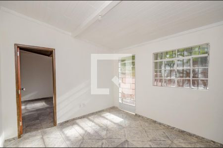 Sala de casa para alugar com 1 quarto, 80m² em Vila Ermelinda, Belo Horizonte