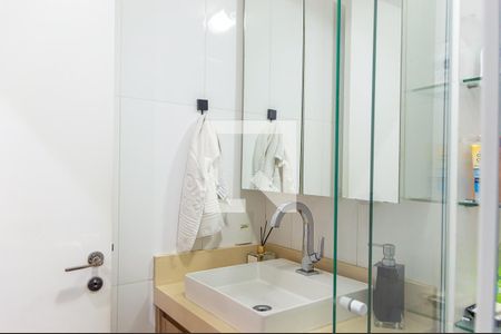 Apartamento à venda com 52m², 2 quartos e 1 vaga Apartamento à venda com 52m², 2 quartos e 1 vagaBanheiro