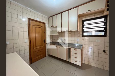 Apartamento à venda com 75m², 3 quartos e 2 vagasCozinha