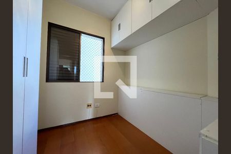 Apartamento à venda com 75m², 3 quartos e 2 vagasQuarto 3