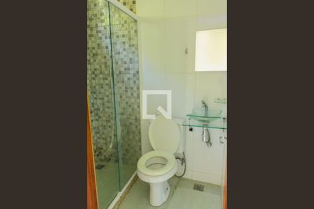 Casa de condomínio à venda com 120m², 3 quartos e 1 vagaBanheiro