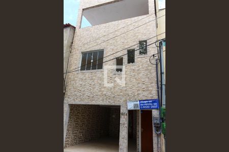 Casa de condomínio à venda com 120m², 3 quartos e 1 vagaFachada