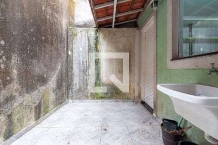 Casa à venda com 160m², 3 quartos e 2 vagasÁrea de Serviço