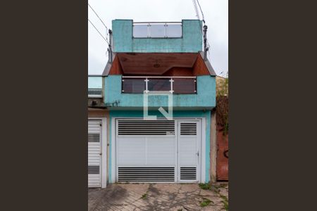 Casa à venda com 160m², 3 quartos e 2 vagasFachada