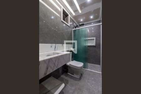 Casa à venda com 160m², 3 quartos e 2 vagasBanheiro Corredor