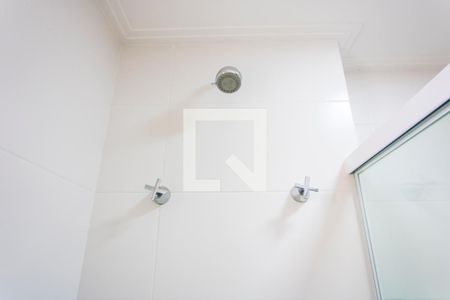 Apartamento para alugar com 64m², 2 quartos e 2 vagasBanheiro do quarto 1