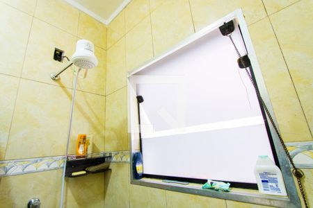 Casa à venda com 191m², 2 quartos e 2 vagasBanheiro