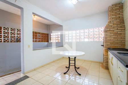 Casa à venda com 191m², 2 quartos e 2 vagasEspaço gourmet