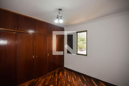 Quarto 1 de apartamento para alugar com 3 quartos, 117m² em Chácara Agrindus, Taboão da Serra