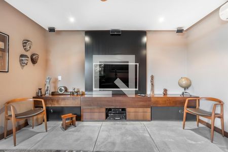 Sala de casa à venda com 4 quartos, 900m² em Vila Assunção, Porto Alegre