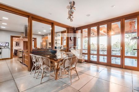 Casa à venda com 900m², 4 quartos e 5 vagasCozinha