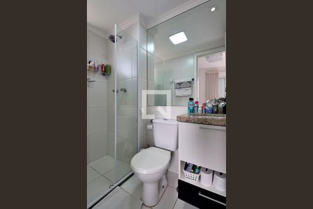 Apartamento à venda com 66m², 2 quartos e 2 vagasBanheiro da Suíte