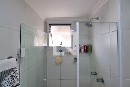 Apartamento à venda com 66m², 2 quartos e 2 vagasBanheiro da Suíte