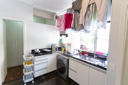 Apartamento à venda com 171m², 4 quartos e 2 vagas Apartamento à venda com 171m², 4 quartos e 2 vagasÁrea de Serviço