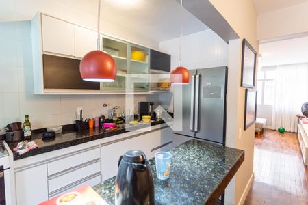 Apartamento à venda com 171m², 4 quartos e 2 vagas Apartamento à venda com 171m², 4 quartos e 2 vagasCozinha