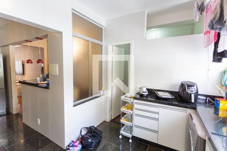 Apartamento à venda com 171m², 4 quartos e 2 vagas Apartamento à venda com 171m², 4 quartos e 2 vagasÁrea de Serviço