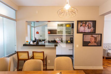 Apartamento à venda com 171m², 4 quartos e 2 vagas Apartamento à venda com 171m², 4 quartos e 2 vagasCozinha