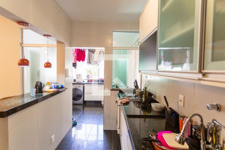Apartamento à venda com 171m², 4 quartos e 2 vagas Apartamento à venda com 171m², 4 quartos e 2 vagasCozinha
