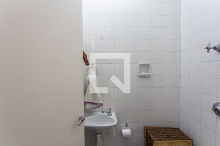 Apartamento à venda com 171m², 4 quartos e 2 vagas Apartamento à venda com 171m², 4 quartos e 2 vagasBanheiro de Serviço
