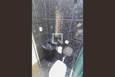 Casa para alugar com 70m², 2 quartos e sem vaga Casa para alugar com 70m², 2 quartos e sem vagaBanheiro