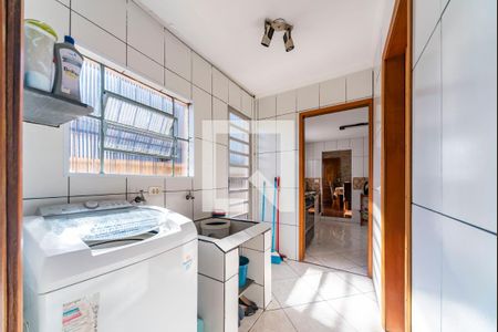 Casa à venda com 184m², 4 quartos e 2 vagas Casa à venda com 184m², 4 quartos e 2 vagasÁrea de Serviço