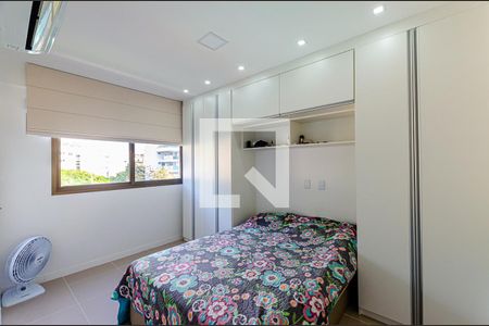suíte de apartamento à venda com 2 quartos, 74m² em Itaipu, Niterói