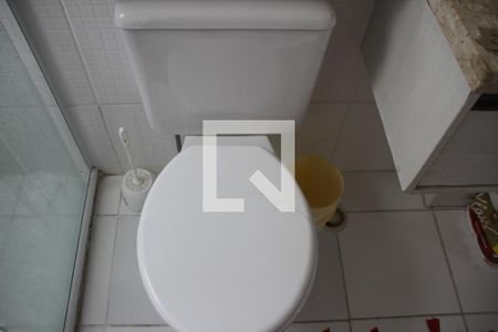 Banheiro de apartamento à venda com 2 quartos, 48m² em Colônia (zona Leste), São Paulo