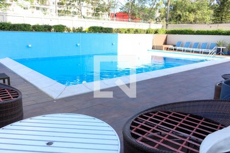Apartamento à venda com 72m², 2 quartos e 1 vaga Apartamento à venda com 72m², 2 quartos e 1 vagaÁrea comum - Piscina