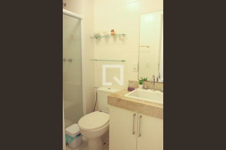 Apartamento à venda com 72m², 2 quartos e 1 vaga Apartamento à venda com 72m², 2 quartos e 1 vagaBanheiro