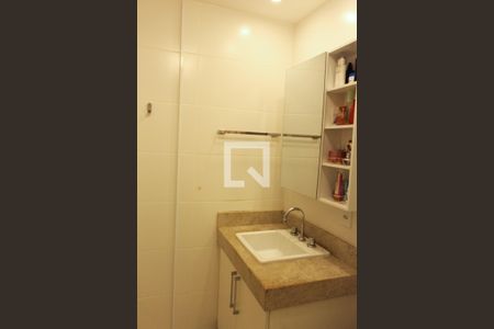 Apartamento à venda com 72m², 2 quartos e 1 vaga Apartamento à venda com 72m², 2 quartos e 1 vagaBanheiro da Suíte
