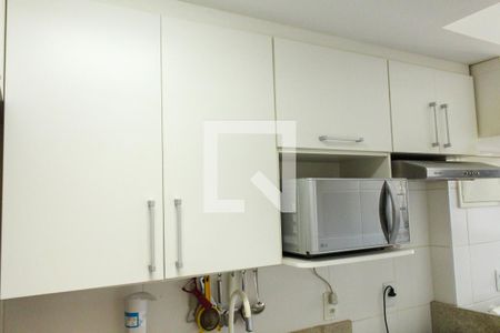 Apartamento à venda com 72m², 2 quartos e 1 vaga Apartamento à venda com 72m², 2 quartos e 1 vagaCozinha - Armários