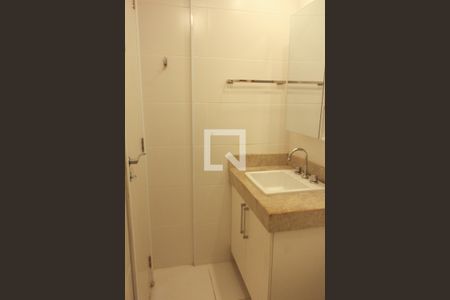 Apartamento à venda com 72m², 2 quartos e 1 vaga Apartamento à venda com 72m², 2 quartos e 1 vagaBanheiro da Suíte