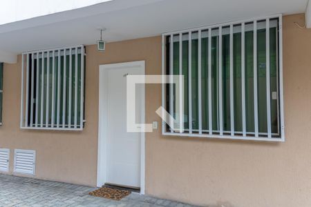 Casa de condomínio à venda com 90m², 3 quartos e 1 vagaEntrada
