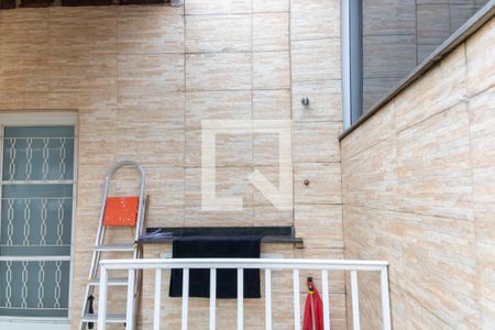 Casa de condomínio à venda com 90m², 3 quartos e 1 vagaTerraço