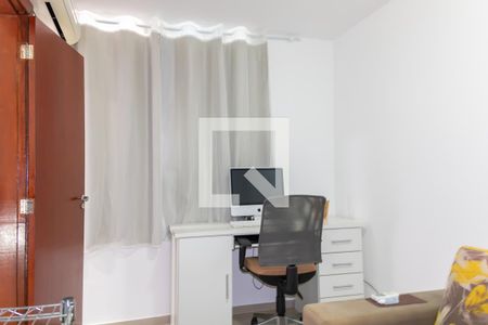 Casa de condomínio à venda com 90m², 3 quartos e 1 vagaQuarto 3 - Suíte