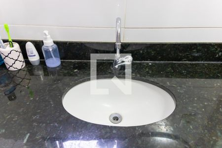 Casa de condomínio à venda com 90m², 3 quartos e 1 vagaBanheiro da Suíte 2