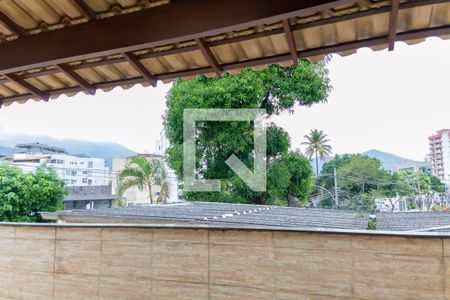 Casa de condomínio à venda com 90m², 3 quartos e 1 vagaTerraço