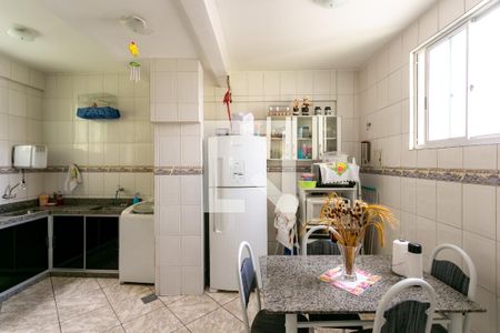 Apartamento à venda com 96m², 2 quartos e sem vagaCozinha e Área de Serviço