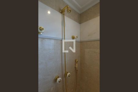 Apartamento à venda com 461m², 3 quartos e 5 vagasBanheiro da Suíte 2