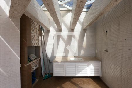 Apartamento à venda com 461m², 3 quartos e 5 vagasCobertura