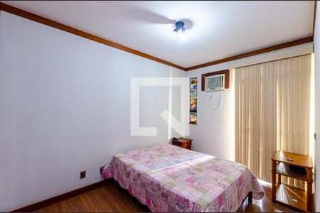 Apartamento à venda com 210m², 4 quartos e 2 vagas Apartamento à venda com 210m², 4 quartos e 2 vagasSuíte 2