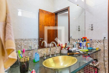 Casa à venda com 310m², 3 quartos e 6 vagasBanheiro da Suite Master