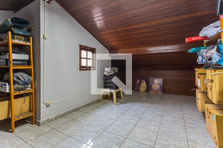 Casa à venda com 310m², 3 quartos e 6 vagasSótão